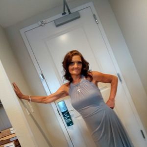 Meet your Posher, Brenda